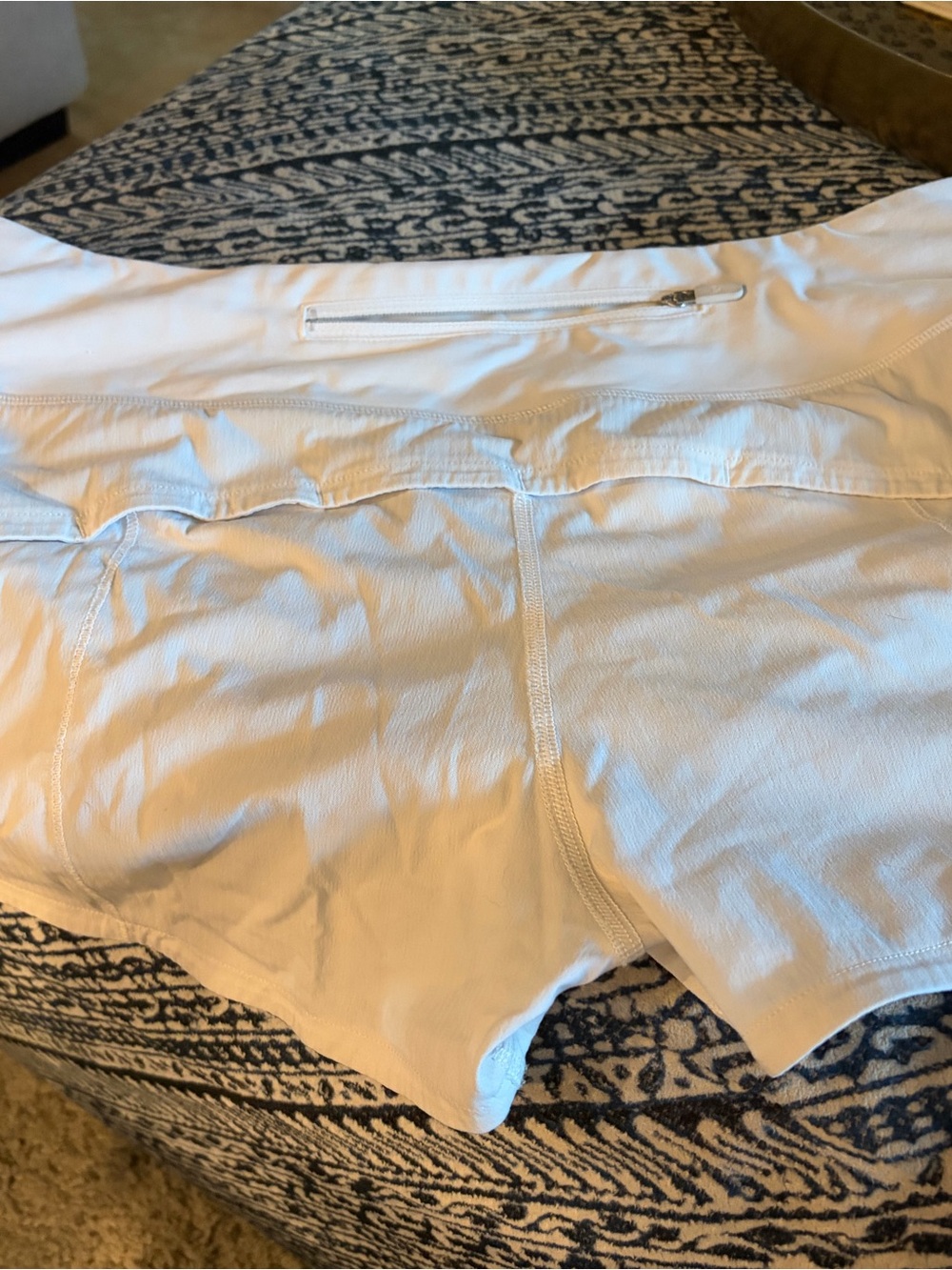lululemon athletica White Athletic speed up Shorts 2.5” inseam